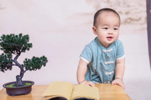 宜春宝宝爱吐奶是什么原因